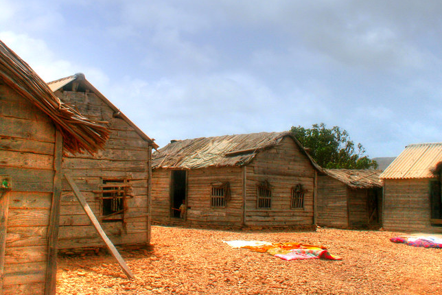 Small, cozy huts along the seashore at Mubarak Village.