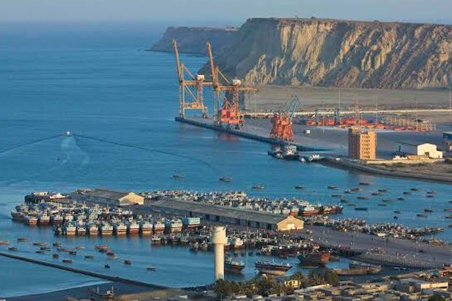 Gwadar Port’s state-of-the-art terminals and expansive coastline, highlighting its role as Pakistan’s biggest seaport.